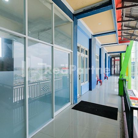 Grand Kencana Guesthouse Syariah Near Wisata Bahari Lamongan Paciran エクステリア 写真